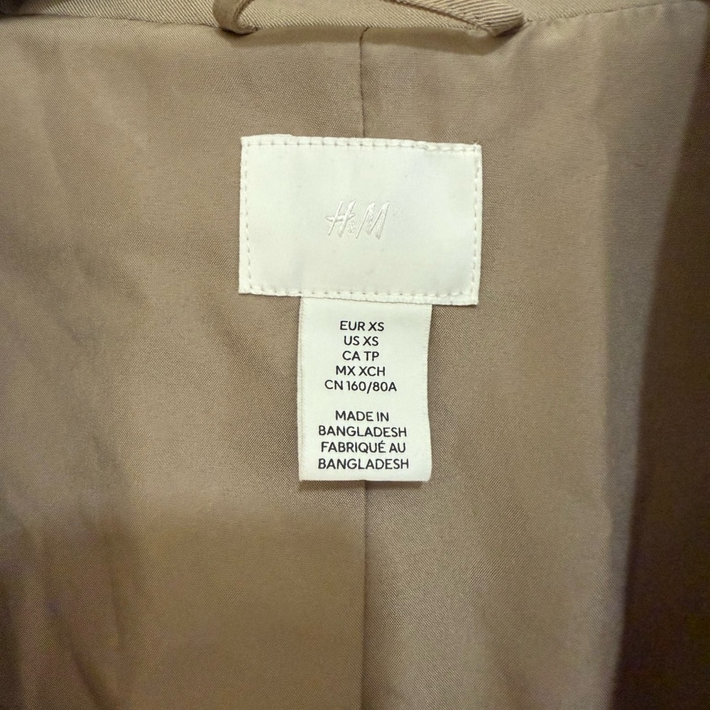 H&M Classic Beige Blazer - Picture 4 of 11